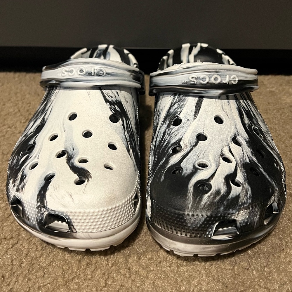CROCS Kids' Monochrome Swirl Clogs